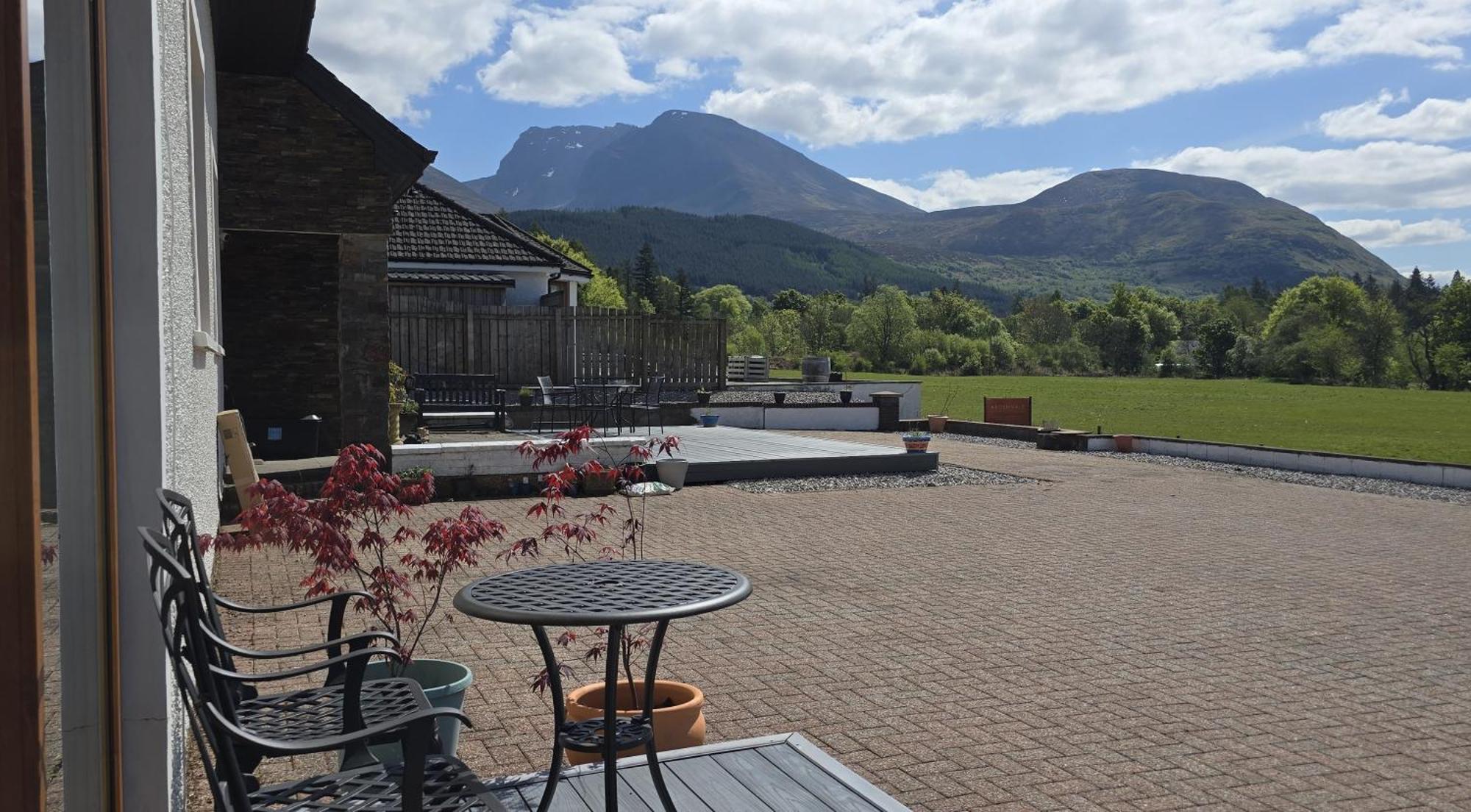 North Face Dwelling At Ardenvale Self Catering Apartment Fort William Exterior photo